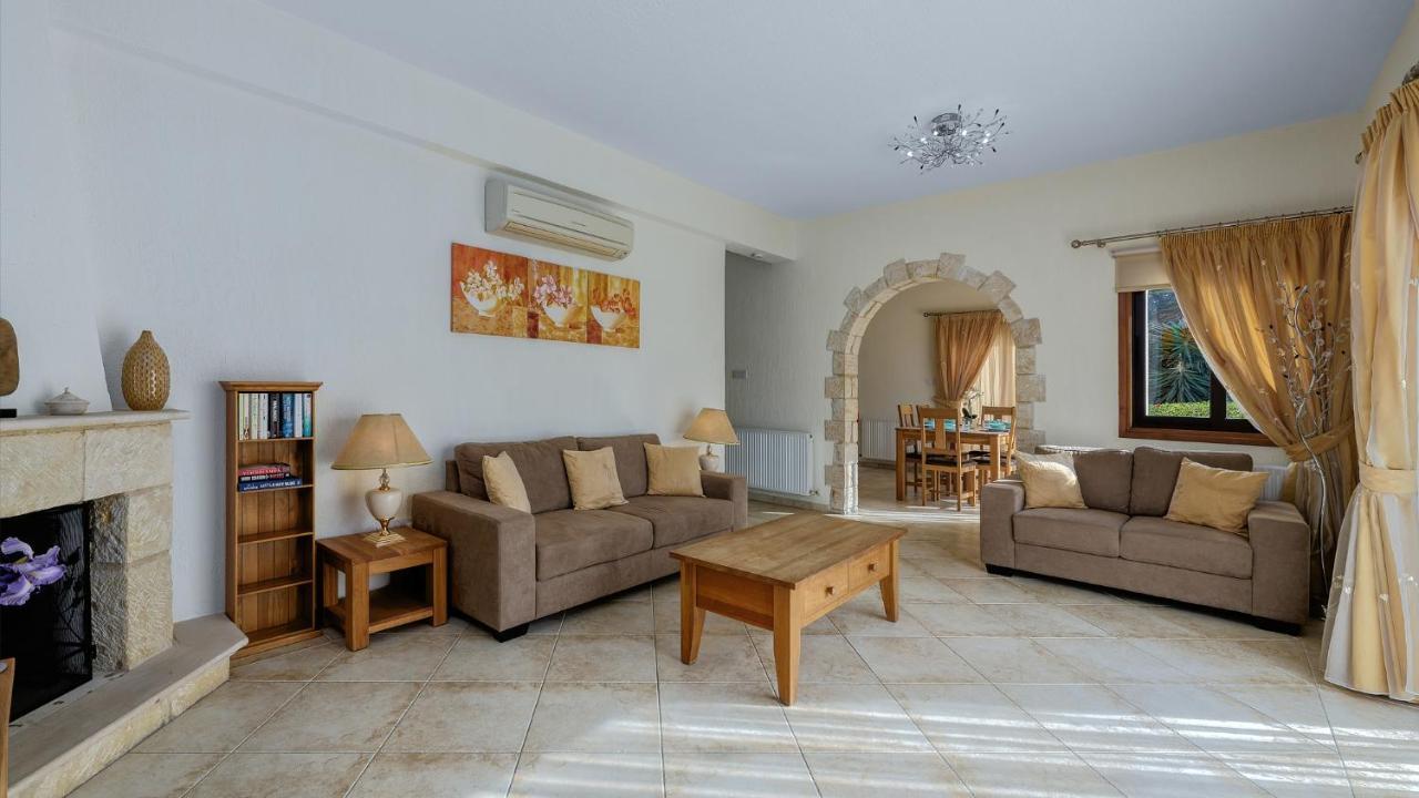קורל ביי Villa Camelot By Ezoria Villas מראה חיצוני תמונה