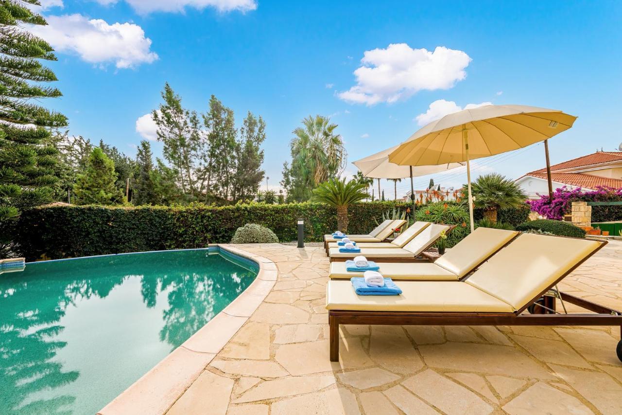קורל ביי Villa Camelot By Ezoria Villas מראה חיצוני תמונה