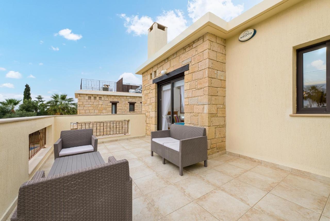 קורל ביי Villa Camelot By Ezoria Villas מראה חיצוני תמונה