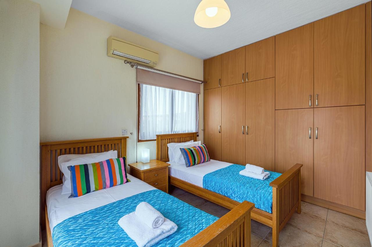 קורל ביי Villa Camelot By Ezoria Villas מראה חיצוני תמונה